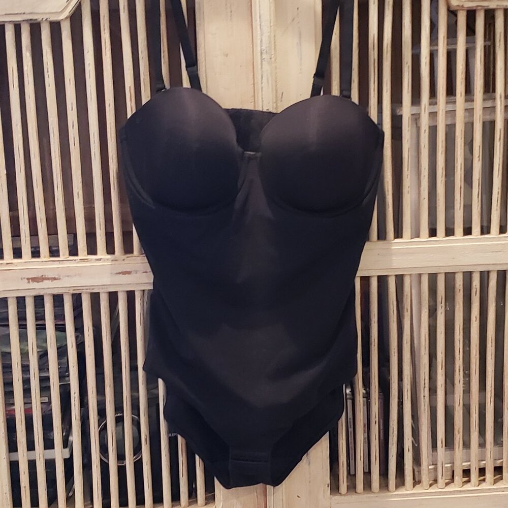 Wacoal Red Carpet Strapless Shaping Body Briefer in Black